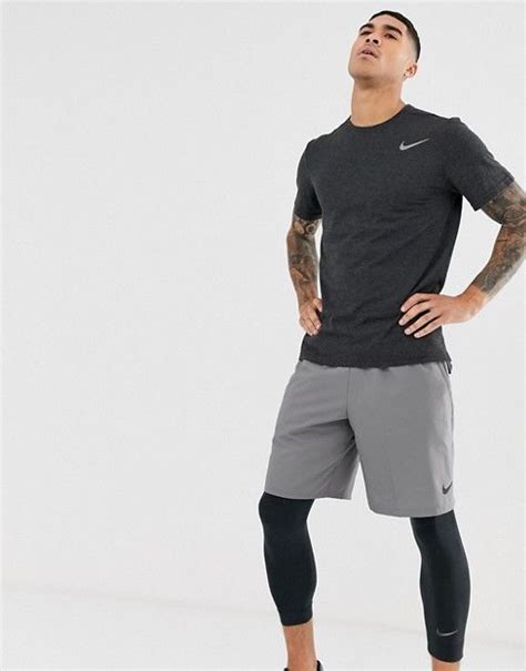 Nike Training Pro HyperDry t-shirt in black | ASOS | Mens workout clothes, Gym outfit men, Gym ...