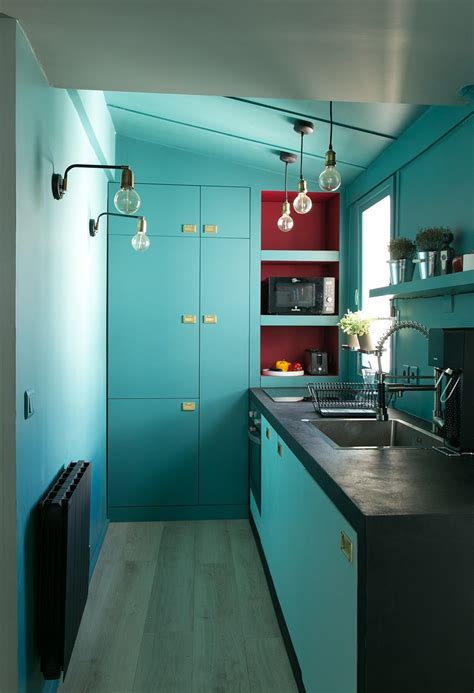 Cores vivas nas paredes | Kitchen design small, Appartment decor, Kitchen interior