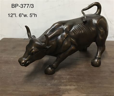 Small Wall Street Bull - Bronze Statues and Fountains