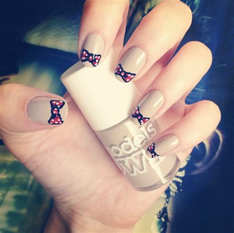 cute bow nail art DIY! | BURKATRON