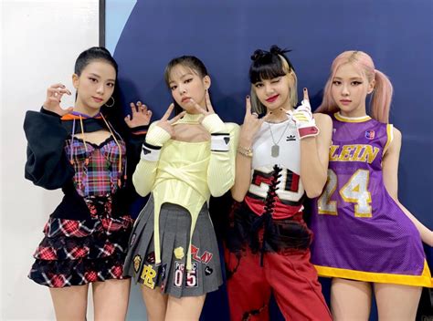 BLACKPINKに第5のメンバー？しかも男性！5人で眺める'世界頂点'という景色 - DANMEE ダンミ