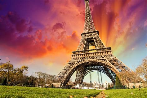 Eiffel Tower Wallpapers Images Photos Pictures Backgrounds