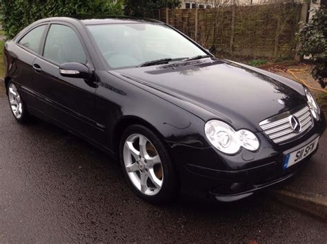 STUNNING BARGAIN FOR SALE BLACK MERCEDES BENZ C180 KOMPRESSOR COUPE AUTO 2005 | in Hornchurch ...