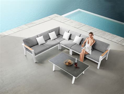 Riviera Outdoor Living