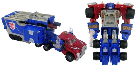 Cliffbee.com: Transformer Toy Reviews: Armada Optimus Prime