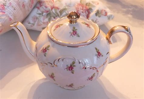 Ash Tree Cottage: A Rosebud Tea