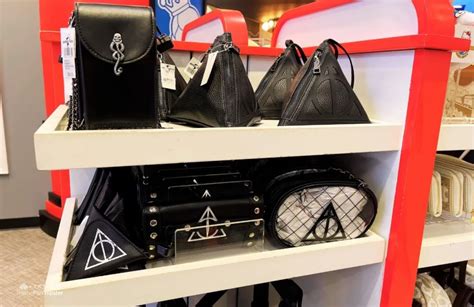 Top 10 BEST Souvenirs from Harry Potter World at Universal You'll Love ...