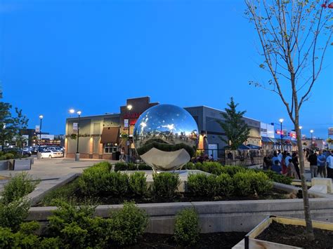 Cineplex Cinemas Courtney Park - 110 Courtneypark Dr E, Mississauga, ON ...