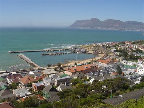 False Bay Cape Town - cometocapetown.com