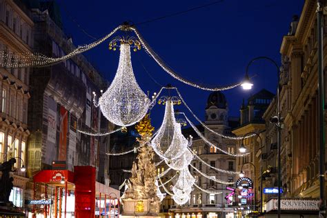 Christmas Lights of Vienna – Pocket Diary Budapest