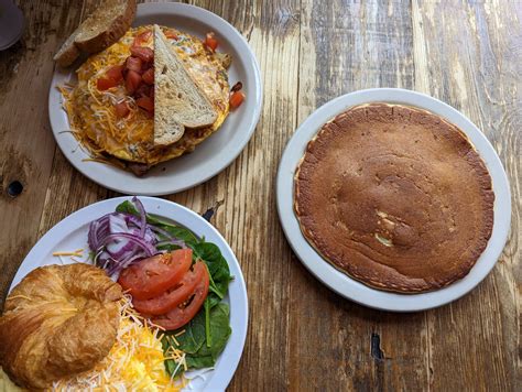 4 Best places to eat breakfast in Eureka Springs — Float Eureka