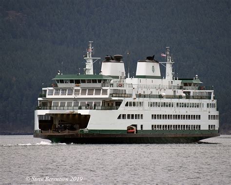 Ferry Samish exits Anacortes - Photo Gallery - Anacortes Today