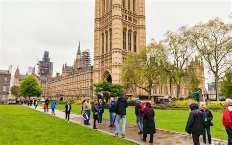 Exclusive Houses of Parliament Tour with Guided Visit & Skip-the-Line Westminster Abbey Tour