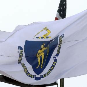 Daily Hampshire Gazette - Sidney Moss: State flag needs to respect Native Americans