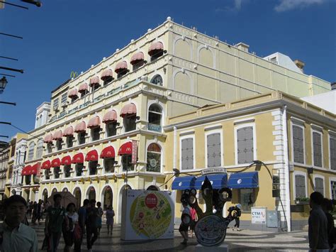 June 30, 2010 – Senado Square (5) – The Next Excursion