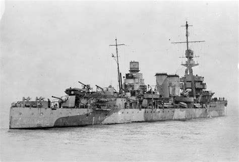 HMS Dauntless in 1942