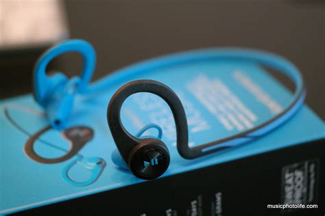 Music.Photo.Life.: Plantronics BackBeat FIT: Headset Review