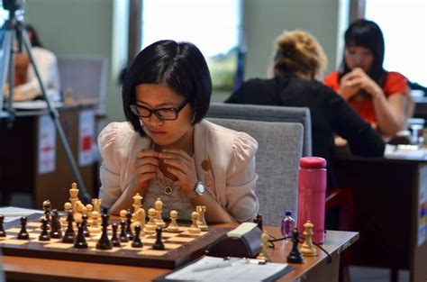Hou Yifan | Chess board, Hou yifan, Chess