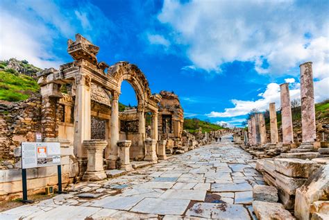 Ancient Ephesus Tour from Selcuk and Kusadasi - Tourist Journey