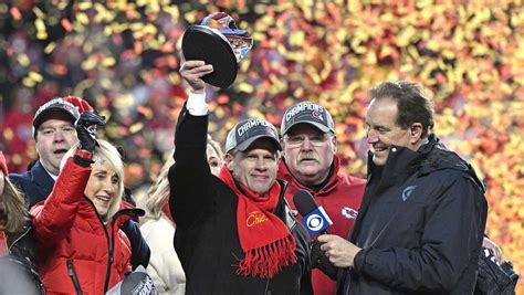 Kansas City Chiefs sending entire staff, family members to Super Bowl