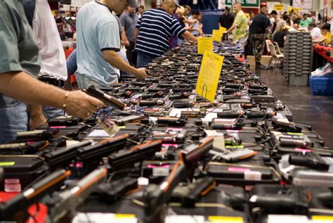 File:Houston Gun Show at the George R. Brown Convention Center.jpg - Wikimedia Commons