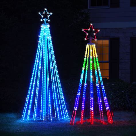 The Choreographed Light Show Tree - Hammacher Schlemmer | Outdoor christmas tree, Outdoor ...