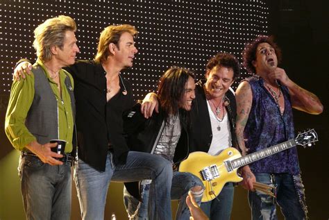 File:Journey band.JPG - Wikimedia Commons