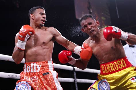 Highlights: Rolly Romero gifted world title against Ismael Barroso - Bad Left Hook