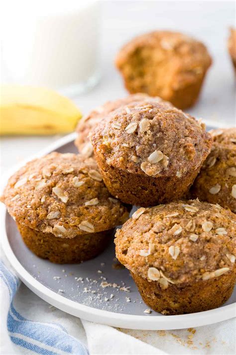 healthy banana cranberry muffins