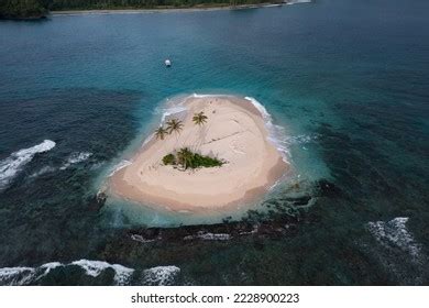 174 Mentawai Islands Surfing Images, Stock Photos, 3D objects, & Vectors | Shutterstock