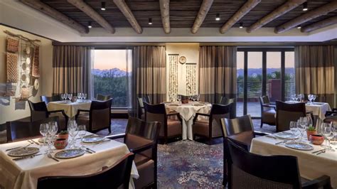 The 7 Best Restaurants in Phoenix With a View That Will Take Your Breath Away - Lost In Phoenix