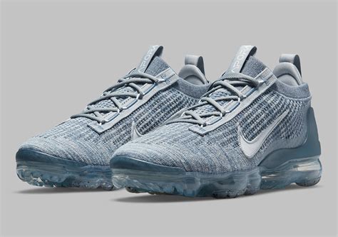 Nike VaporMax 2021 Flyknit DH4084-400 Release | SneakerNews.com