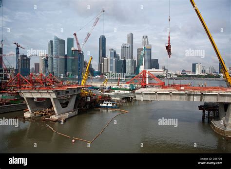 A general view of the Marina Bay Sands Resort under construction in Singapore Stock Photo - Alamy