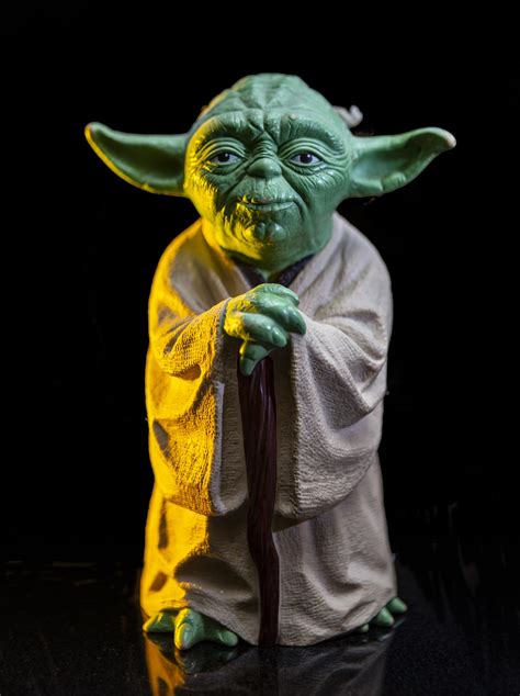 This is my original Yoda hand puppet from the 80s : StarWars