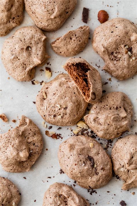 Chocolate Meringue Cookies {With Hazelnut + Espresso} – WellPlated.com