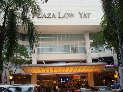 Nacho's Random Thoughts, Reviews and Musings: Plaza Low Yat - Malaysia