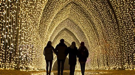 13 Best Places To See Holiday Lights in Chicago This Christmas 2022