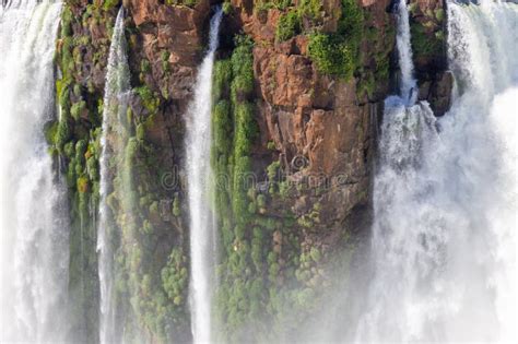 Iguazu Falls Detail, Inspiration of Hallelujah Mountains in Avatar ...