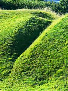 Roman amphitheatre, Cirencester © Brian Robert Marshall cc-by-sa/2.0 :: Geograph Britain and Ireland