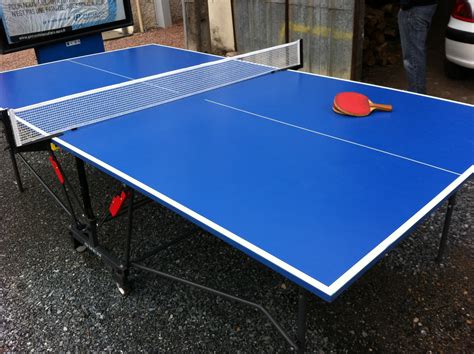 Table de pingpong décathlon avec 2 raquettes ping pong - www ...