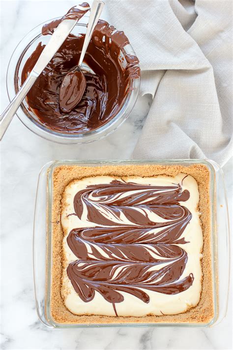 Chocolate Swirl Cheesecake Bars Recipe - Lisa's Dinnertime Dish