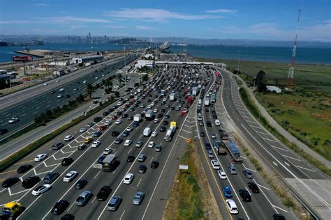 Tolls on seven Bay Area bridges rise to $7