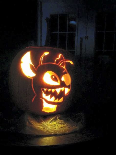 Lilo And Stitch pumpkin carving I did for Halloween a couple years a go. art Disney | Disney ...