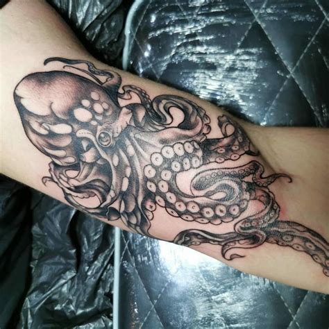 101 Awesome Kraken Tattoo Designs You Need To See! | Outsons | Men's ...