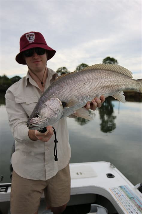 Fishing the Tweed Coast - Fishing World Australia