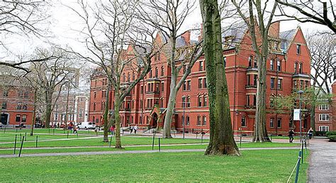 On This Day In History: Harvard University - America's Oldest Learning ...