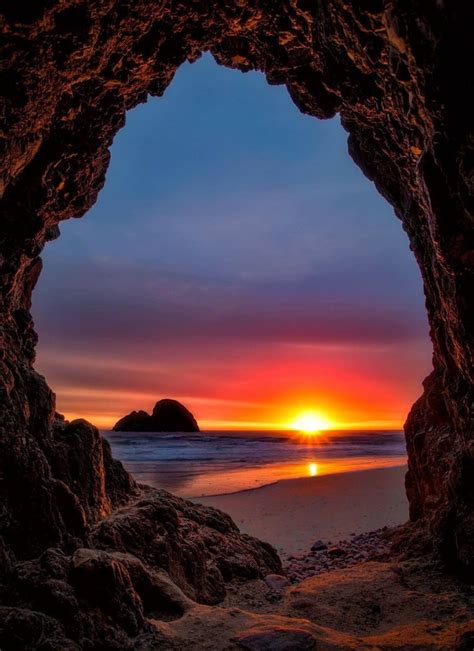 Oregon Coast | Beautiful landscapes, Gorgeous sunset, Beautiful places