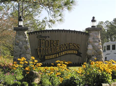 File:Disney's Fort Wilderness Resort and Campground sign.jpg ...