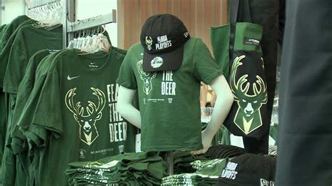 Bucks fans rush to pro shop for playoff merchandise