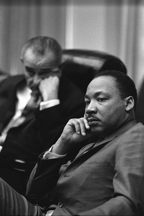 File:Martin Luther King, Jr. and Lyndon Johnson.jpg - Wikipedia